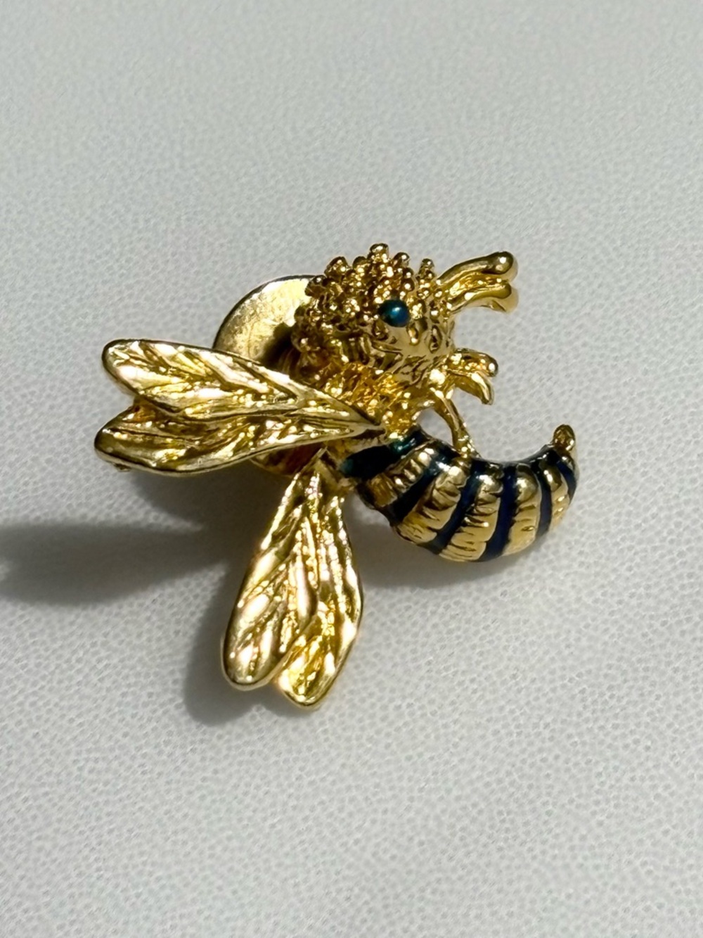Bumble Bee Wasp Honeybee Gold Tone Blue Stripe Enamel Brooch Pin Like New